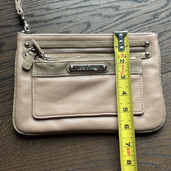 WRISTLET PURSES- - Picture 7 of 12